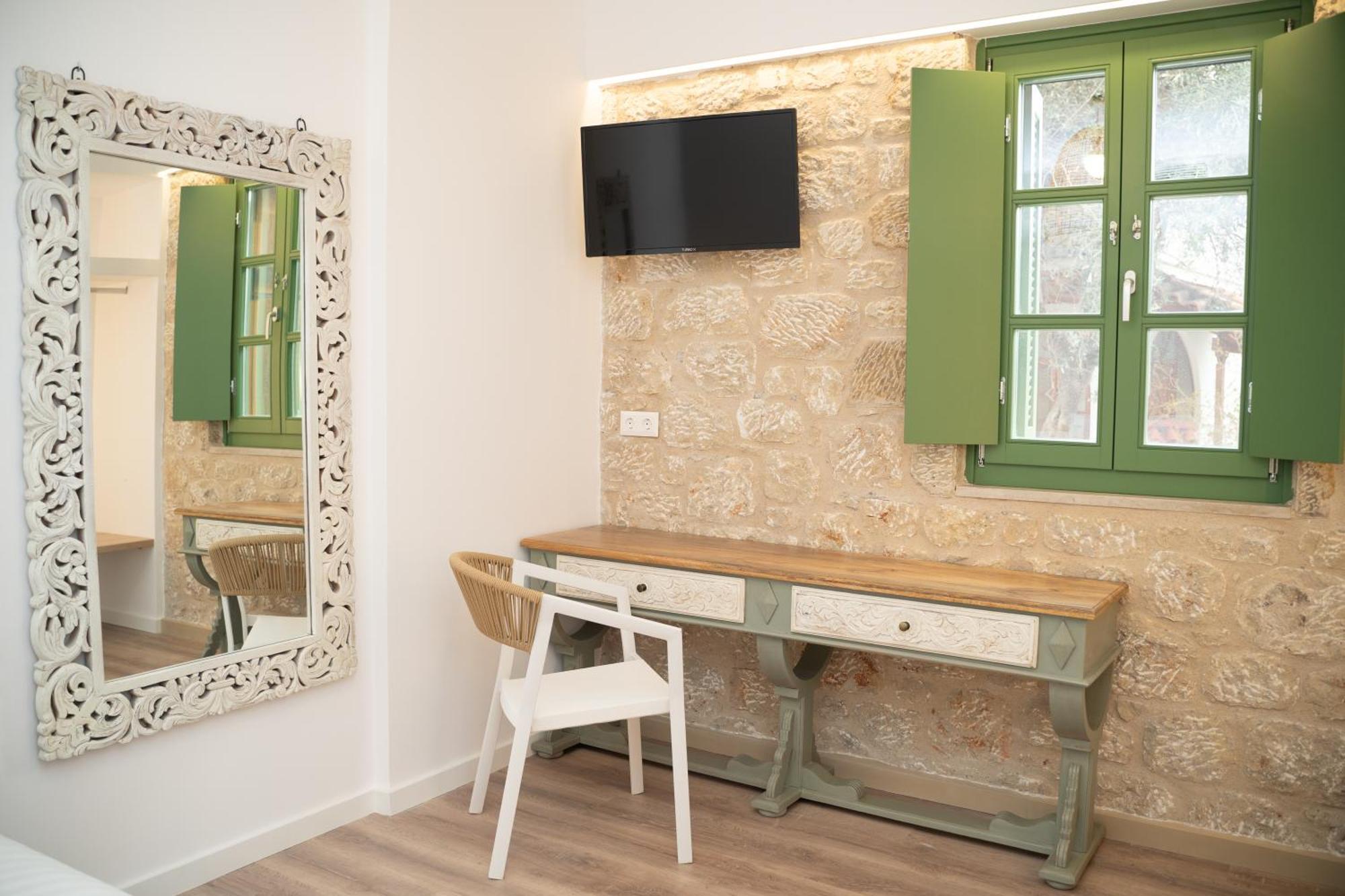 Olvio Suites Kardamyli Exterior foto