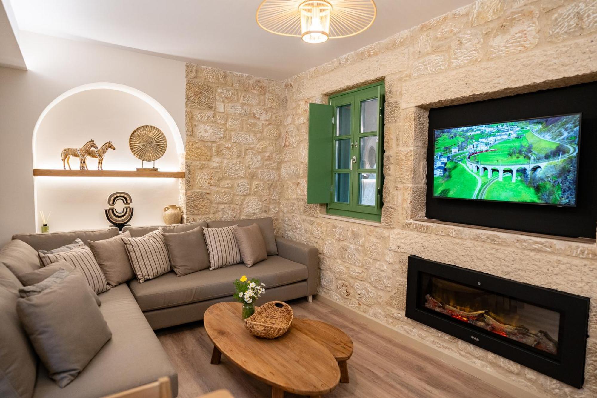 Olvio Suites Kardamyli Exterior foto