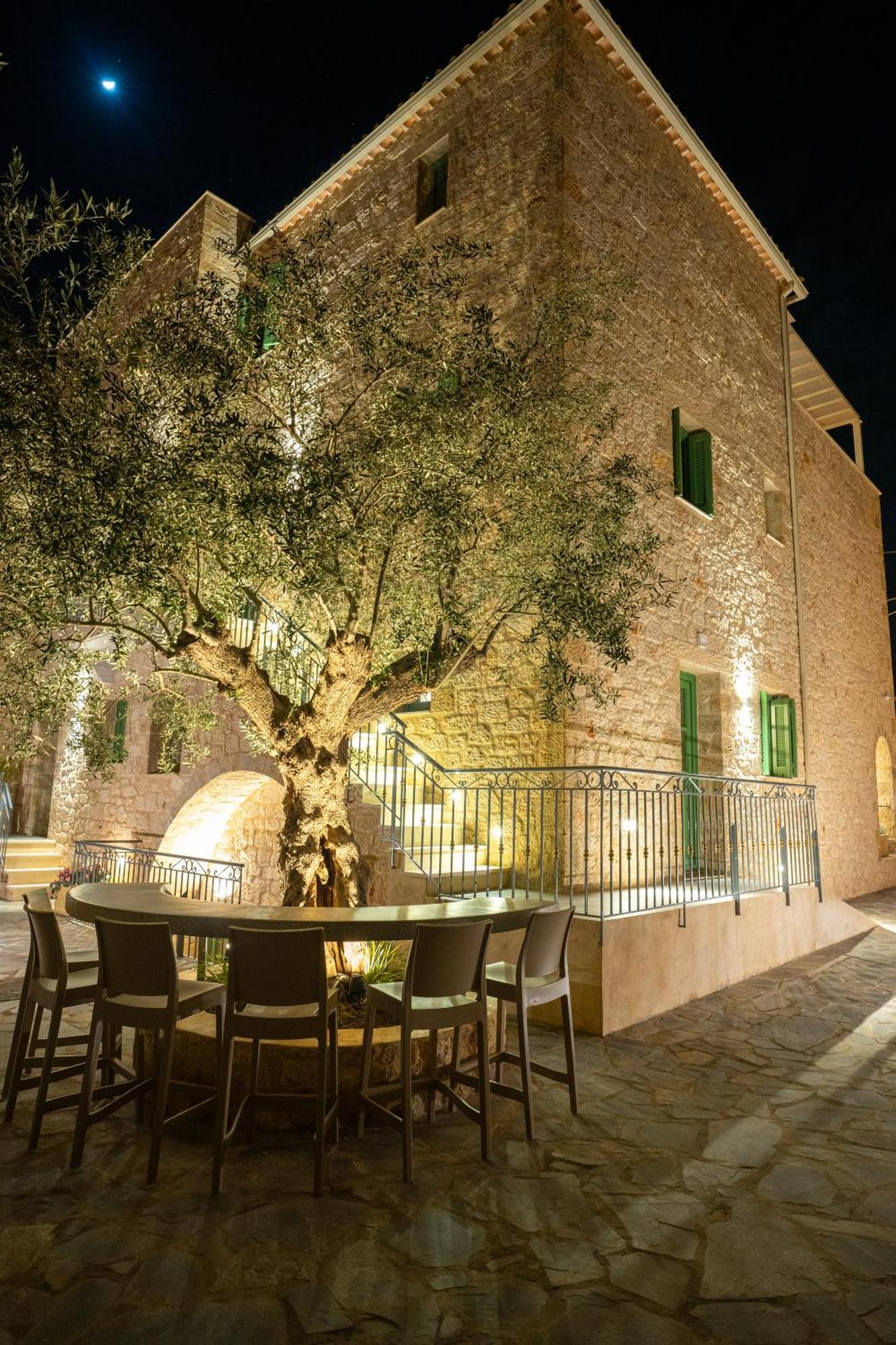 Olvio Suites Kardamyli Exterior foto